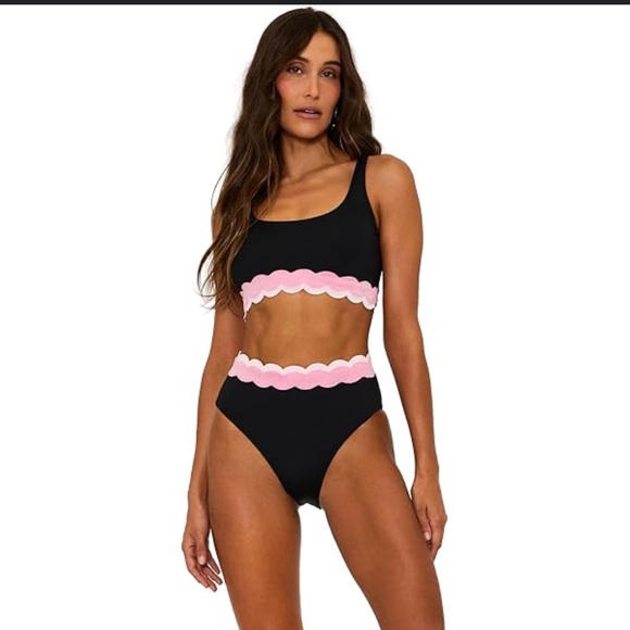 New Beach Riot Marin Scallop Colorblock Bikini Top - Picture 1 of 5